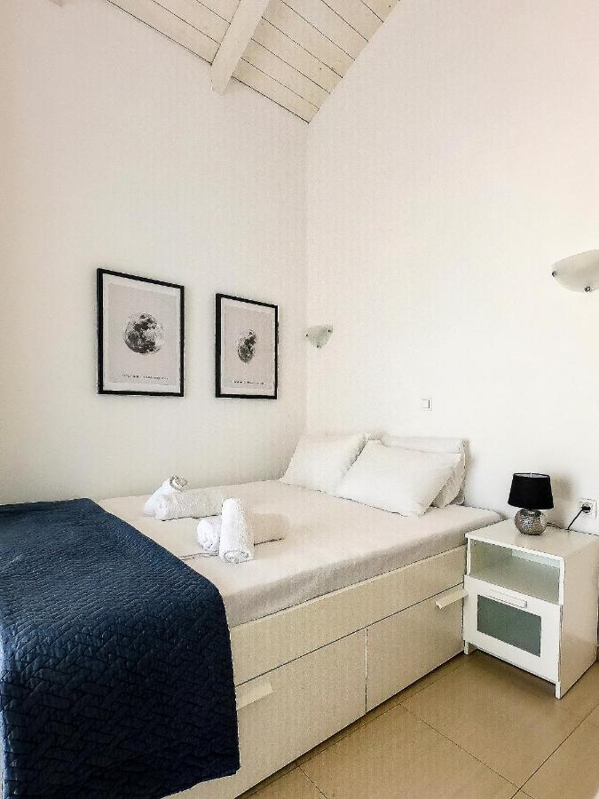 Nikis Apartment 2 Chrissi Akti Chania Exterior foto