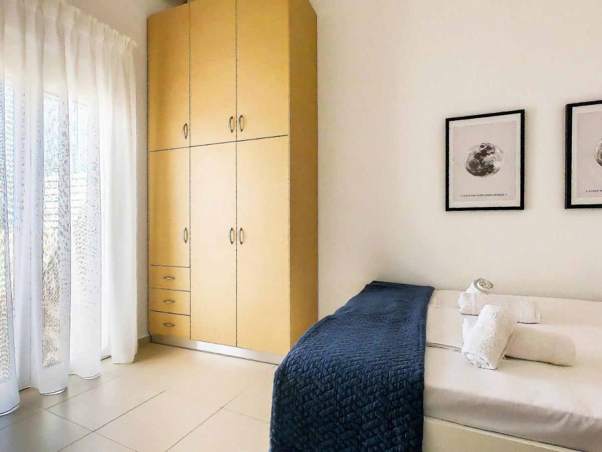 Nikis Apartment 2 Chrissi Akti Chania Exterior foto