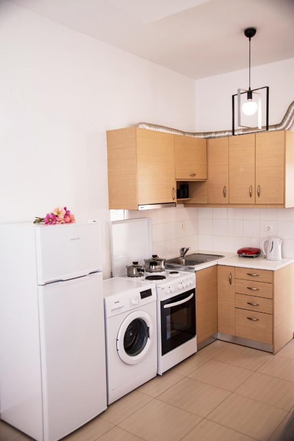 Nikis Apartment 2 Chrissi Akti Chania Exterior foto